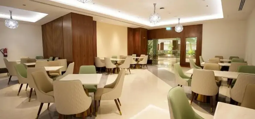 Peninsula Worth Hotel image